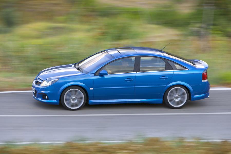  Opel Vectra OPC 2005 года  (фото 18 из 26)